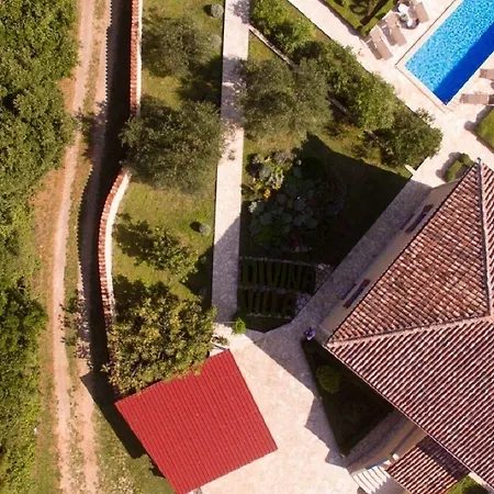 Dom wakacyjny House Kova *
