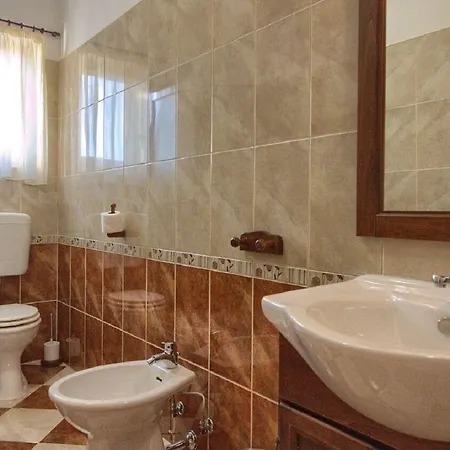 House Kova Semesterbostad *